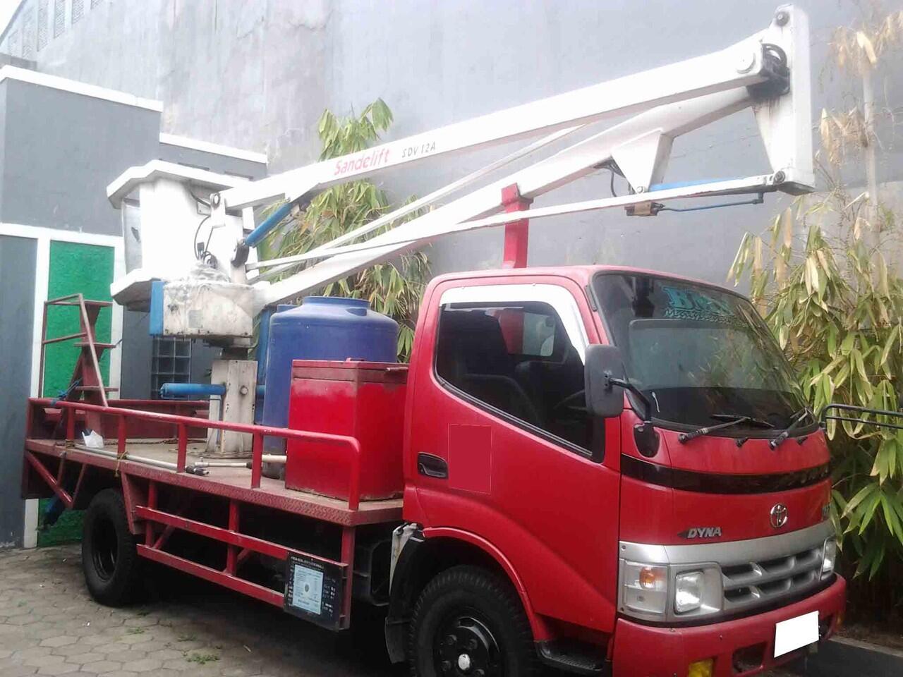 JUAL MOBIL CRANE