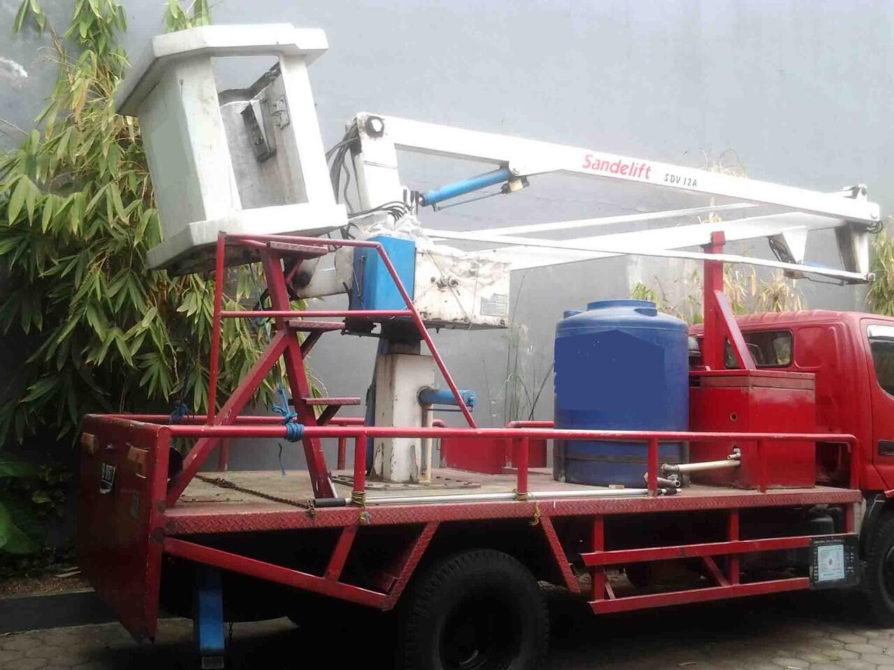 JUAL MOBIL CRANE