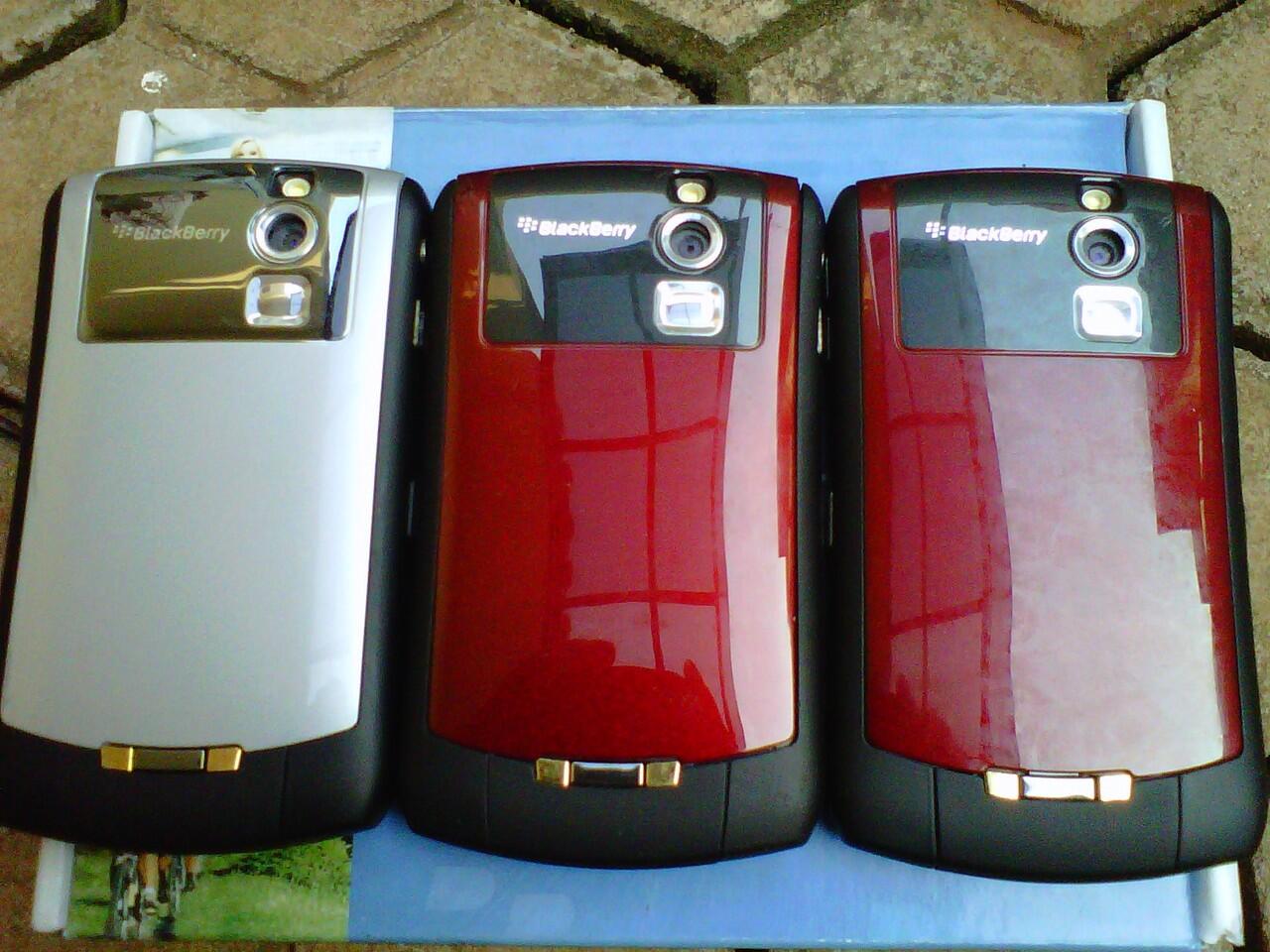 BB Curve 8330 Cdma 400rb an sdh inject Smartfren..masuk gan!!!