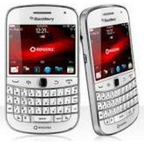 BLACKBERRY DAKOTA 9900 harga:Rp.5,000.000: harga promo diskon 50%. harga diskon:Rp.2.