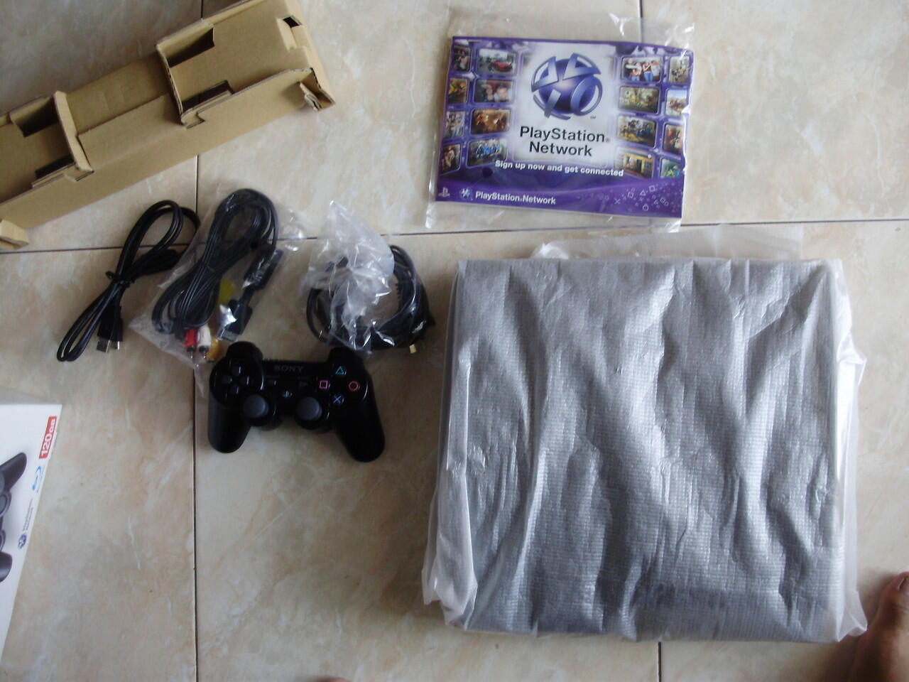 PS3 slim 120gb cech 2102a +bd pes2012,Rp 1,6jt hub 085342589448