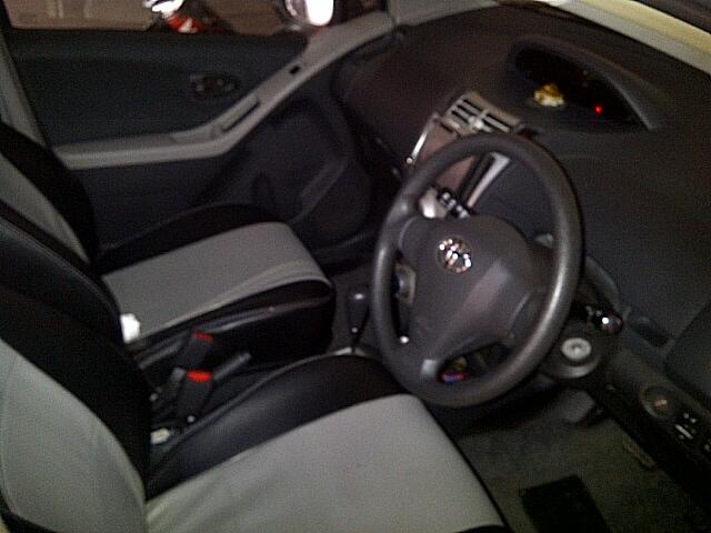 TOYOTA YARIS E A/T 2008