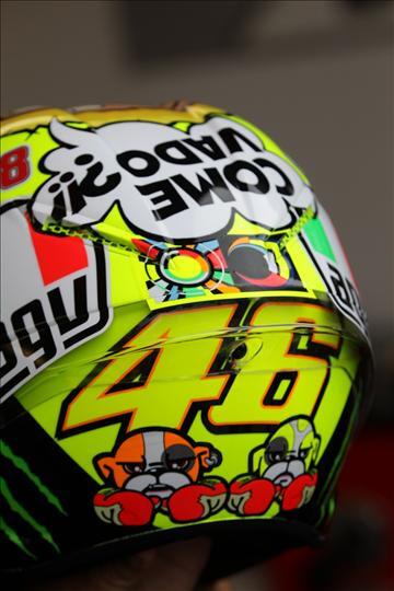 Helm Baru Valentino Rossi di GP San Marino