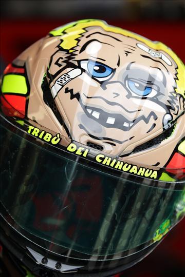 Helm Baru Valentino Rossi di GP San Marino