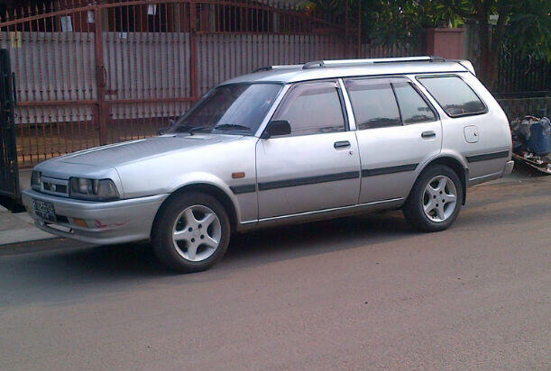 JUAL MAZDA VANTREND 1994