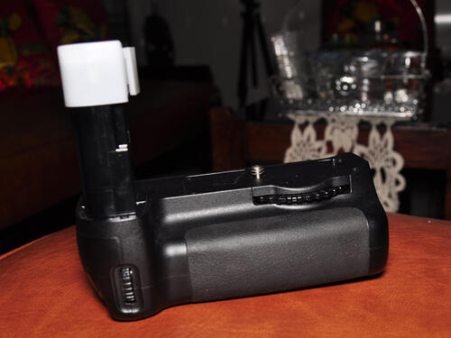 Nikon MBD80 for D80 D90