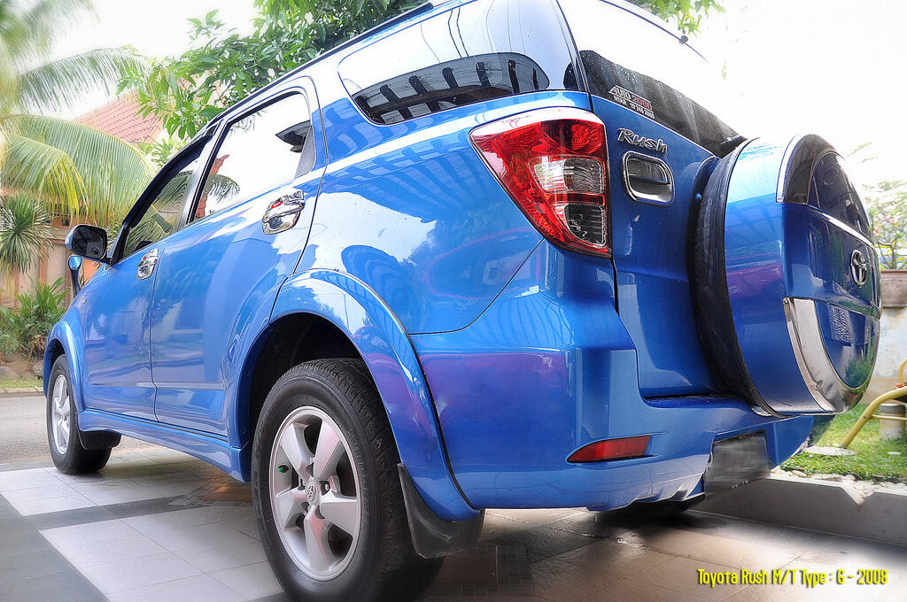Toyota Rush G 2008 - Biru - Jok 3 Baris