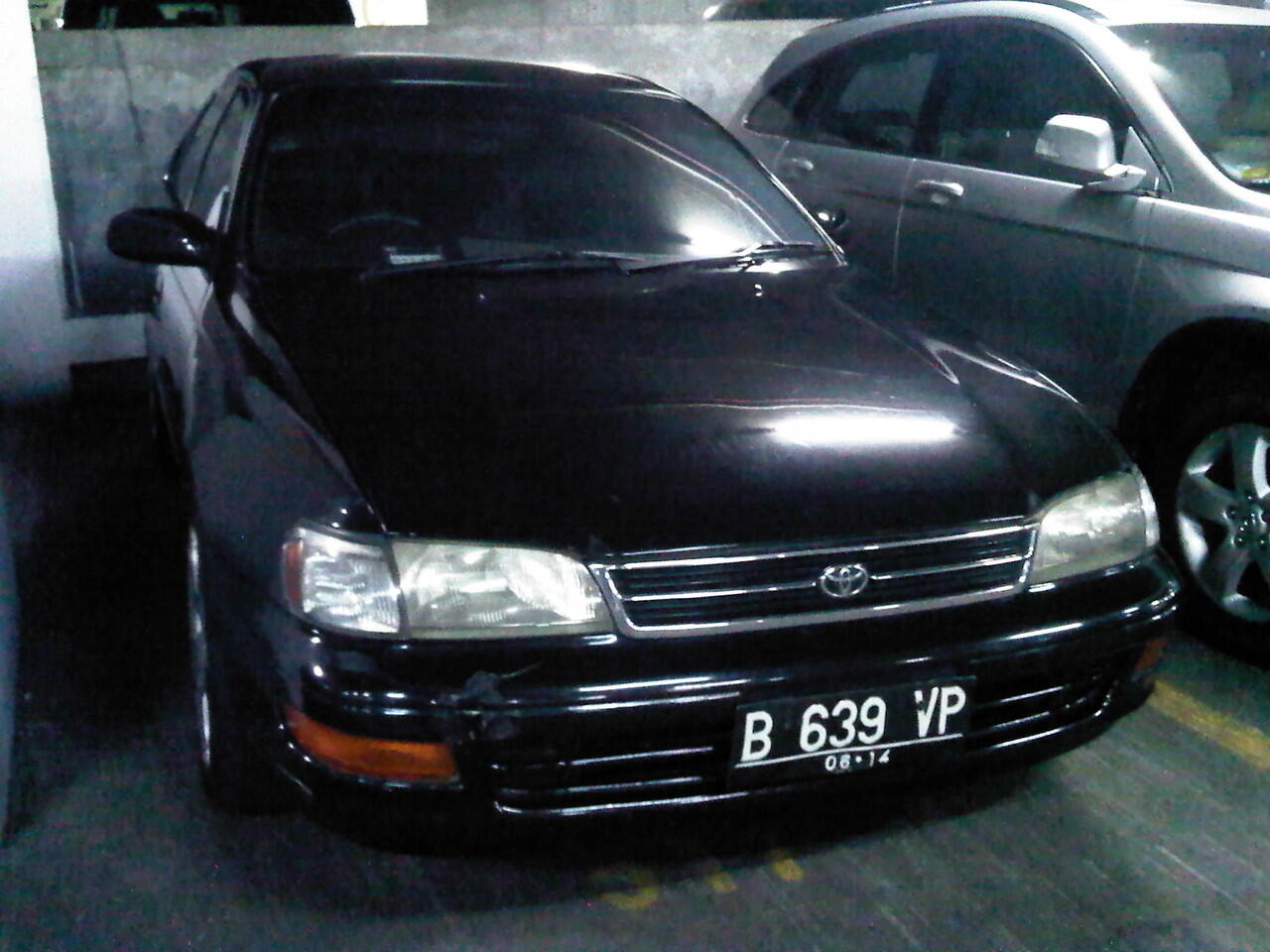 Toyota Corona Absolute 2.0 CC, Hitam, Th. 1994, Automatic