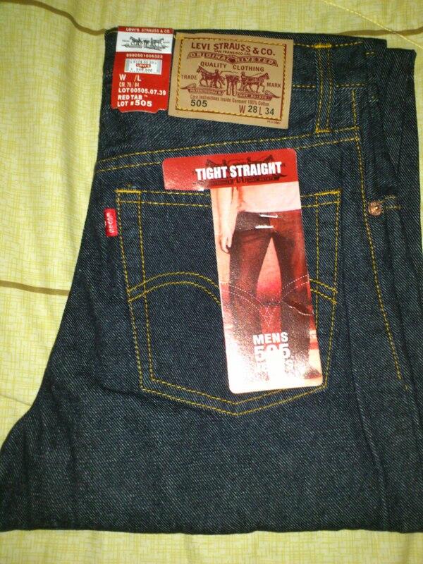 Terjual Mulai dri 70rbu Celana  Jeans Levis  505 501 