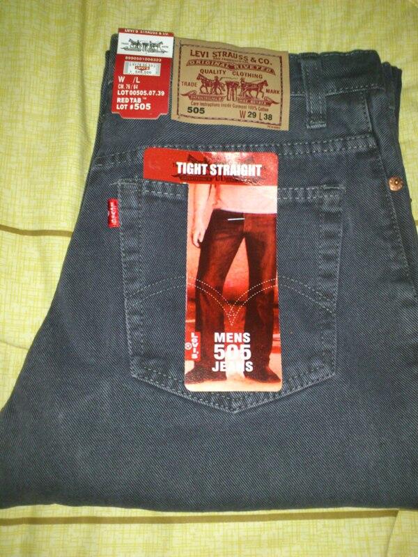 Terjual Mulai dri 70rbu Celana  Jeans Levis  505 501 