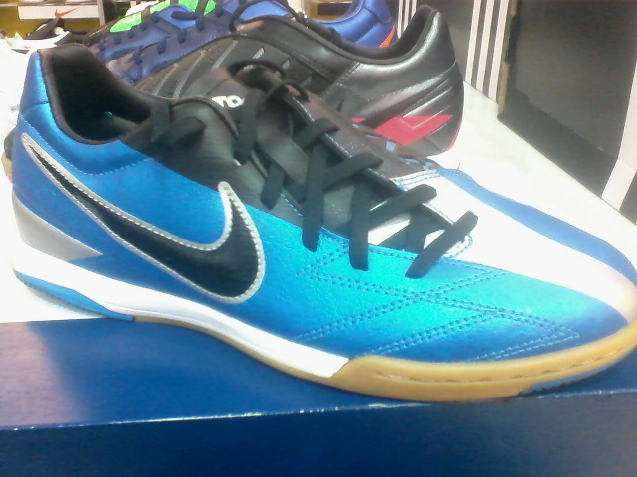 SEPATU FUTSAL ORIGINAL NIKE T90