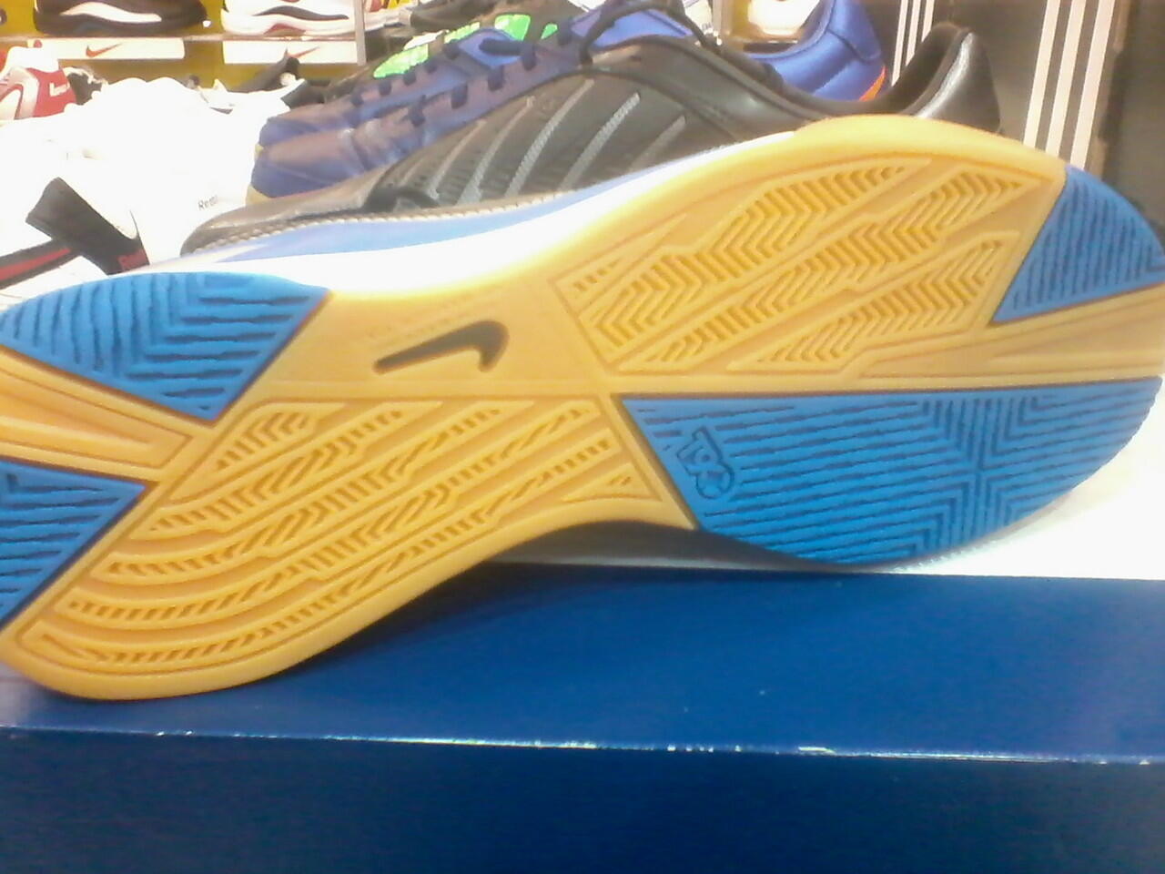 SEPATU FUTSAL ORIGINAL NIKE T90