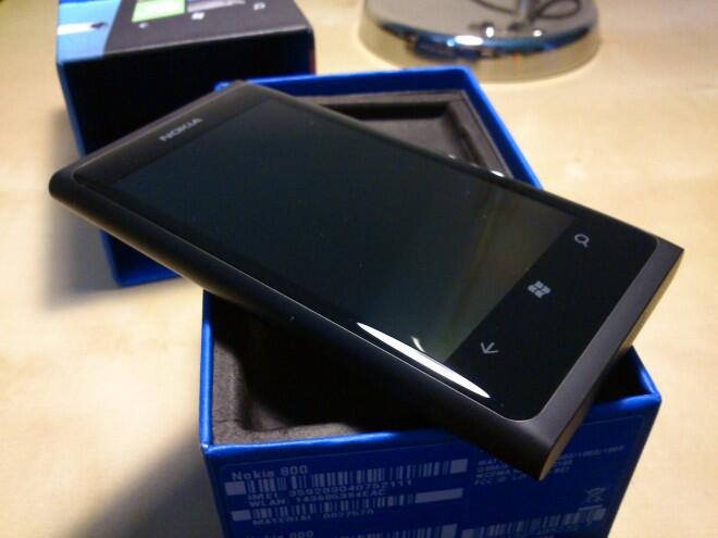 Nokia N9.Rp. 1.500.000 NO.LAYANAN 0878-4309-4747