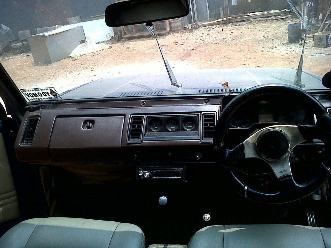 Trooper Diesel Short 3 pintu Th 86