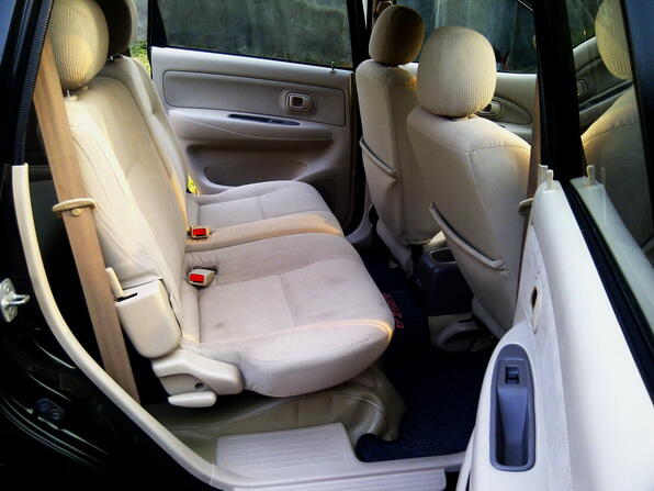 TOYOTA AVANZA 1.3 G M/T 2008 HITAM METALIK