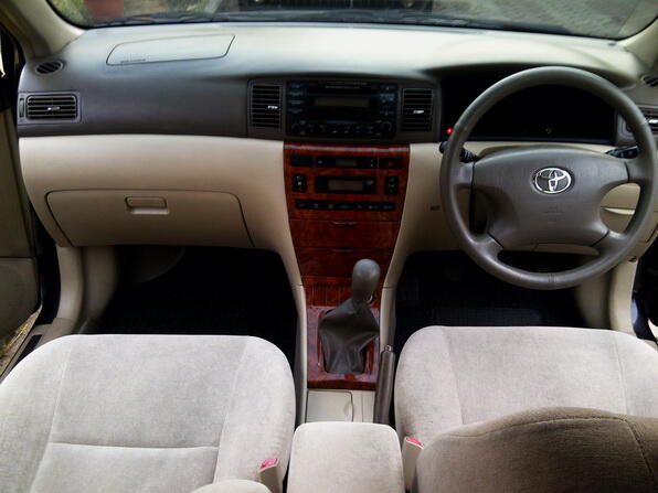 TOYOTA COROLLA ALTIS 1.8 G M/T 2004 HITAM METALIK