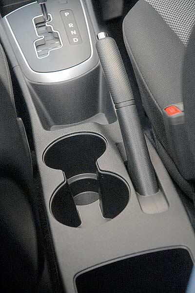 HYUNDAI GRAND AVEGA GL MT