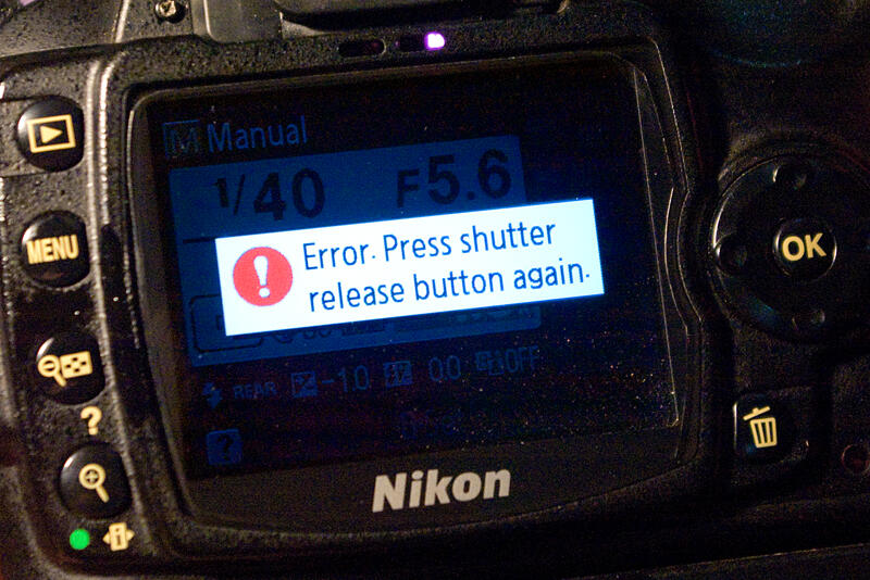 &#91;ASK&#93; Nikon d60 : &quot;press shutter release button again&quot;