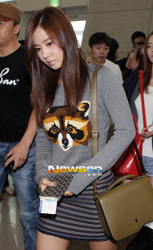 &#91;NEW&#93; SNSD At Incheon Airport...