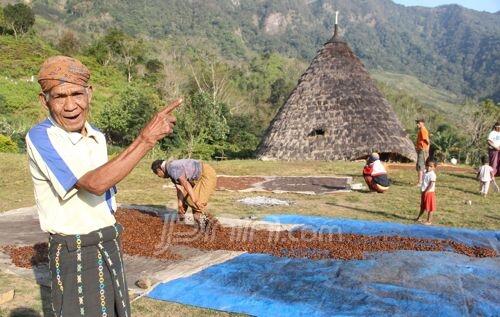 SINGGAH DI DESA WAE REBO NTT PERAIH PENGHARGAAN TERTINGGI UNESCO