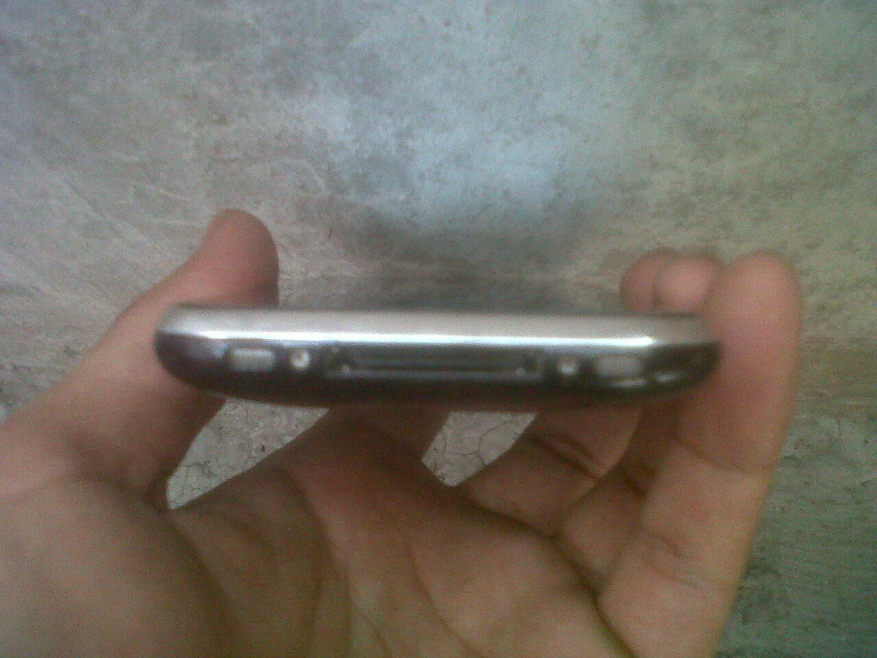 IPHONE 3G 8GB JAILBROKEN BATANGAN MURAHHH (BANDUNG)