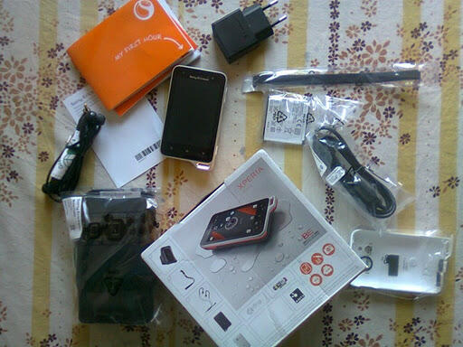 Sony Ericsson Xperia Active harga 2,2jt hub/sms: 082 326 554 479