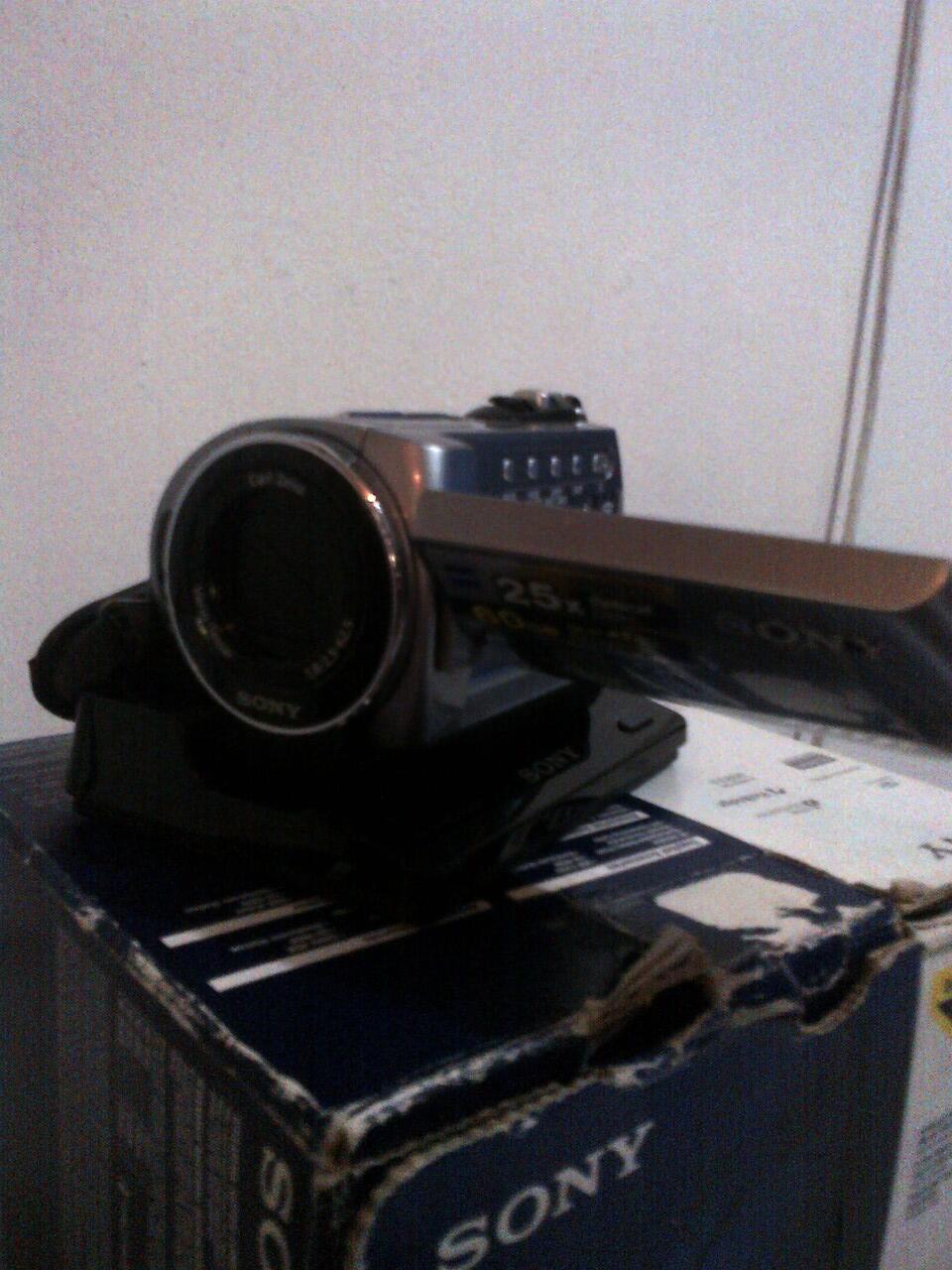 WTS Sony Handycam DCR-SR82E