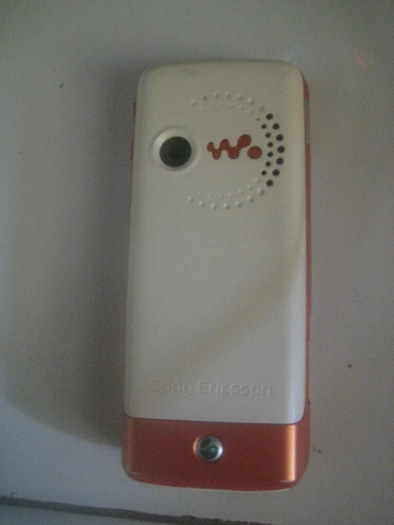 Jual Sony Ericsson W200i Fullset