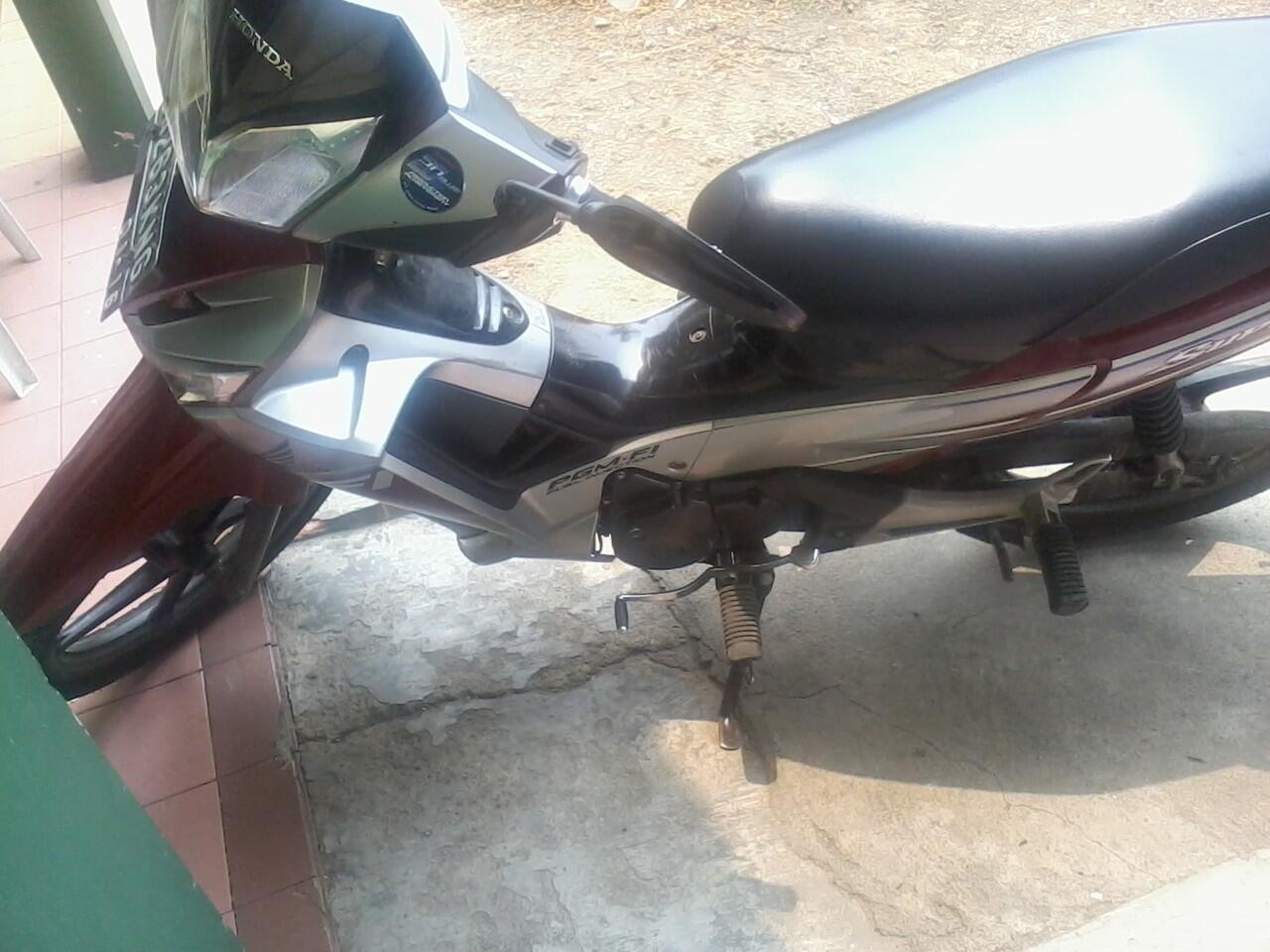 <b>Di Jual Motor Honda Supra X 125 cc PGMFI (Injeksi) thn' 2008</b>