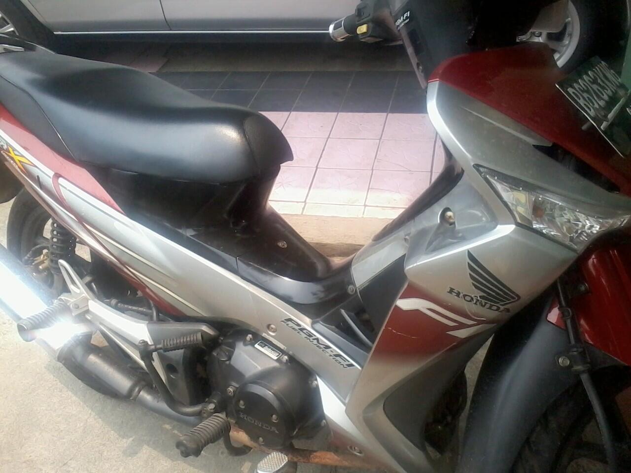 <b>Di Jual Motor Honda Supra X 125 cc PGMFI (Injeksi) thn' 2008</b>