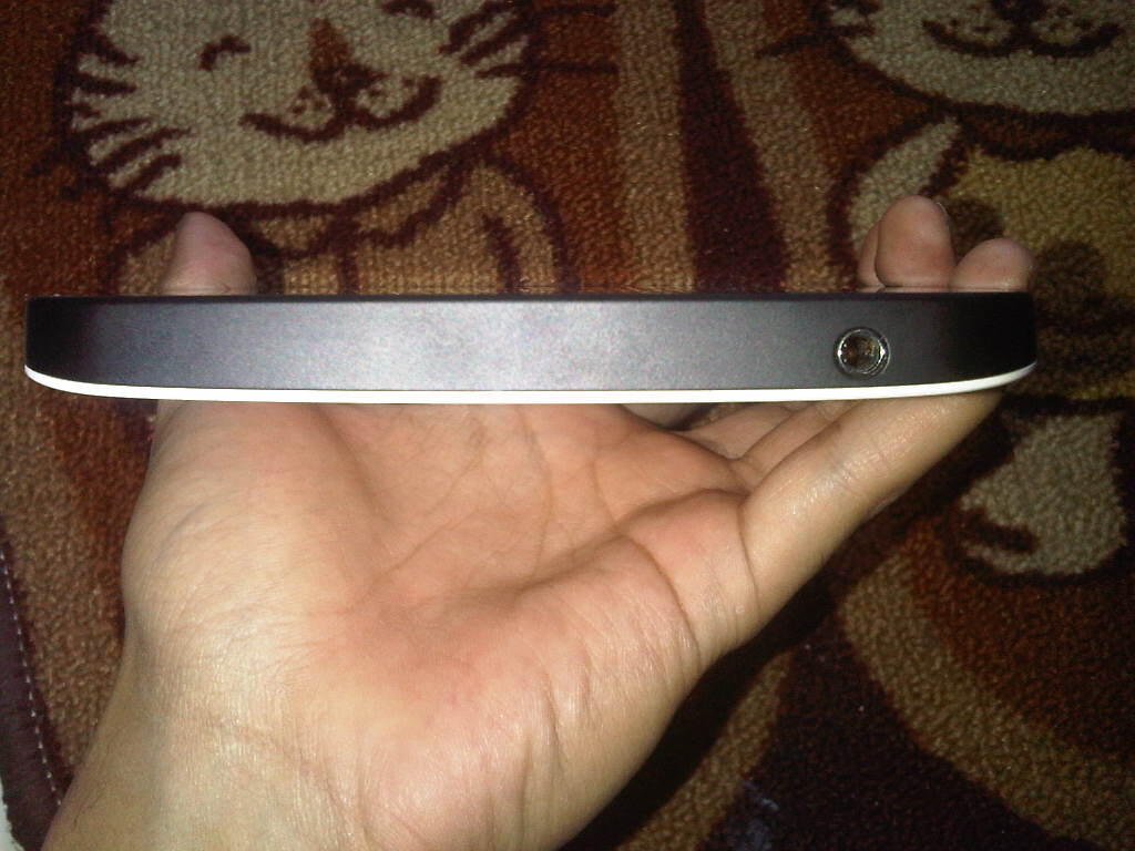 WTS Samsung Galaxy Tab GT-P1010 (WiFi) ISTIMEWA + BONUS (COD Bandung)