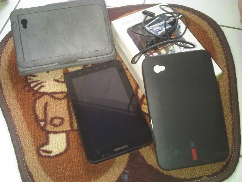 WTS Samsung Galaxy Tab GT-P1010 (WiFi) ISTIMEWA + BONUS (COD Bandung)