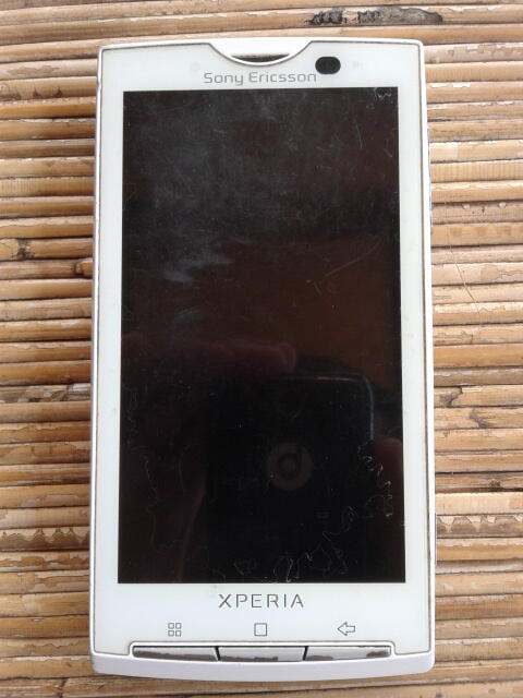 sony ericsson xperia x10 white