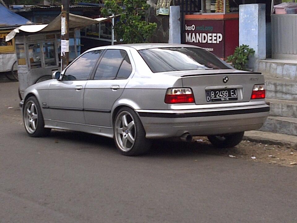 WTS : BMW 318i E36 M43 Silver '96