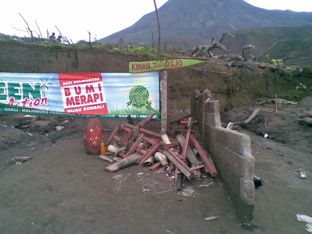 Foto Foto Ekslusif Pasca Bencana Merapi 2010