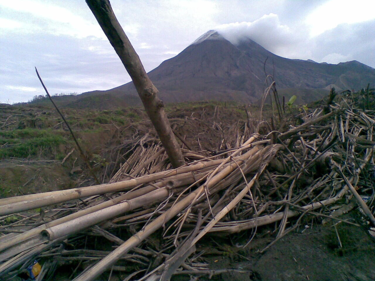 Foto Foto Ekslusif Pasca Bencana Merapi 2010