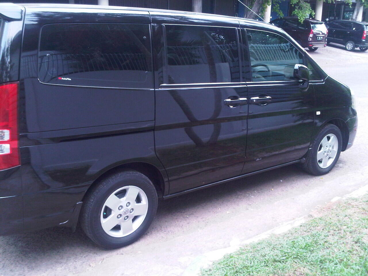 Jual Nissan Serena 2007