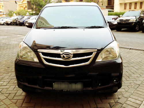 Daihatsu Xenia VVTI XI 1.300 Deluxe Matic 2010 hitam