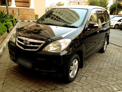 Daihatsu Xenia VVTI XI 1.300 Deluxe Matic 2010 hitam