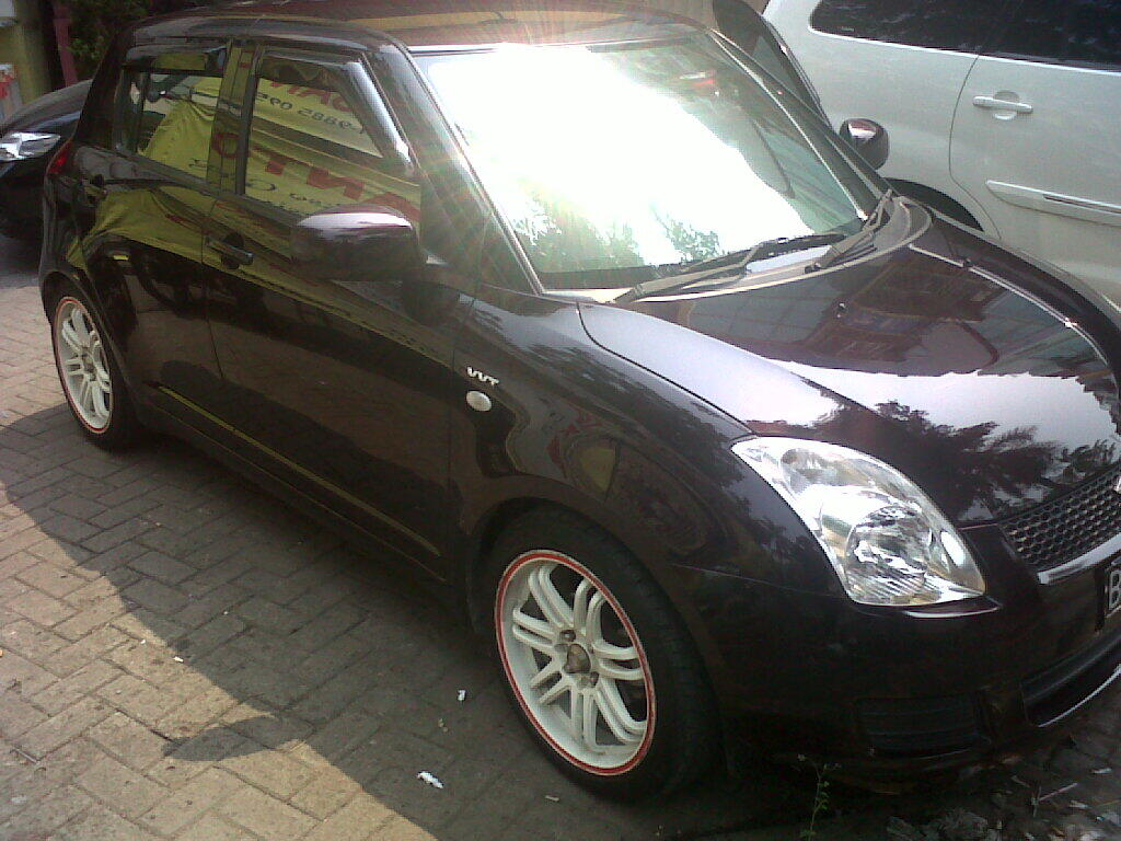 SUZUKI SWIFT 2010