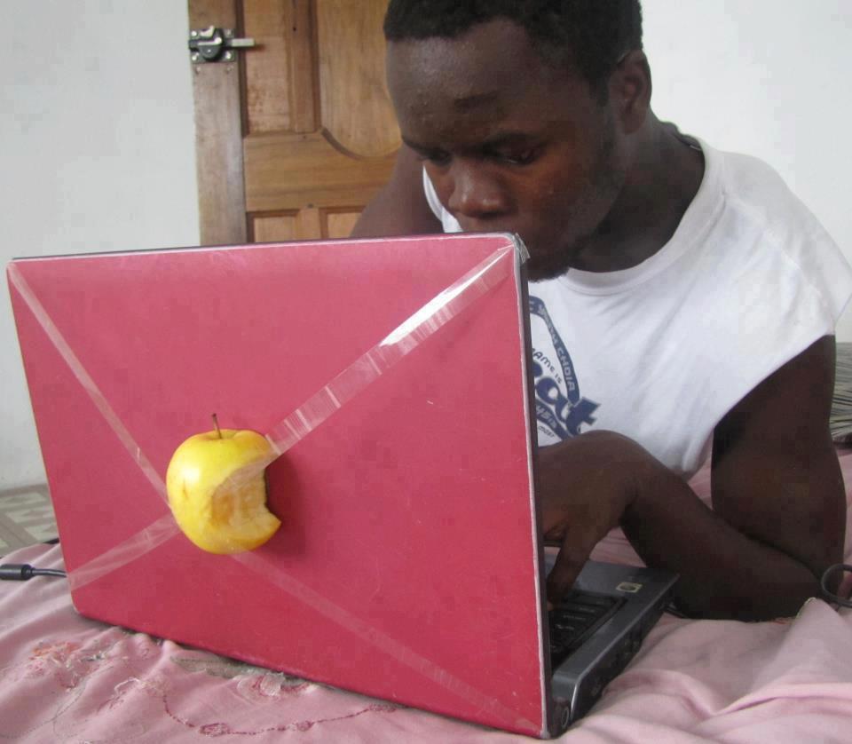 Jagoan Baru Apple Macbook, dijamin ngileeeerrr XD
