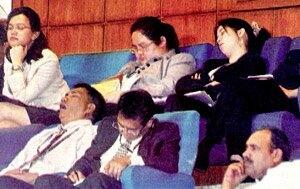 &#91;FOTO&#93;Inilah Gambar Lucu Para Pelajar Yang Tertidur Di Kelas