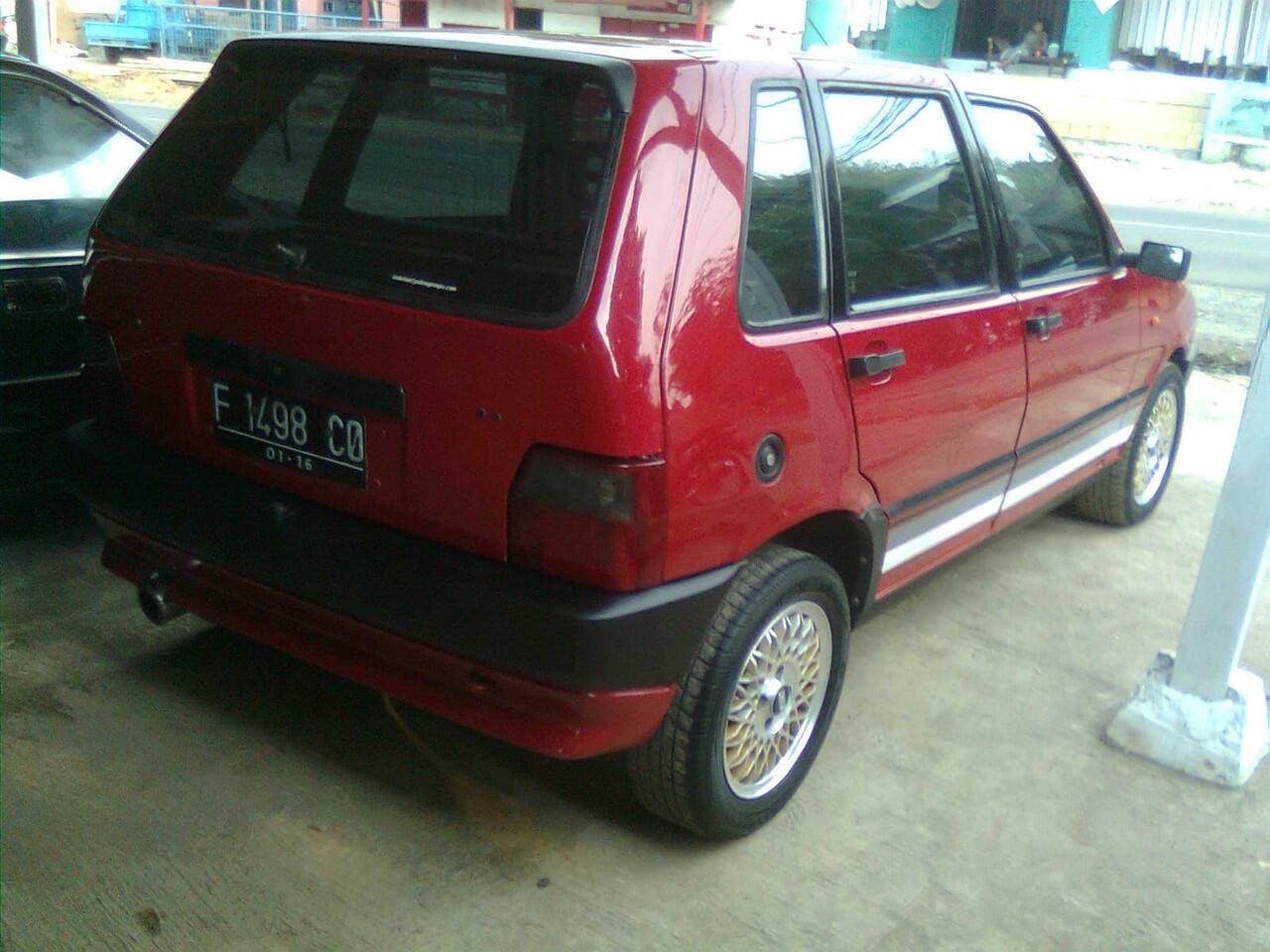 FIAT UNO 2 th.1994 (Plat F) MERAH FERRARI...MOBIL SEGER