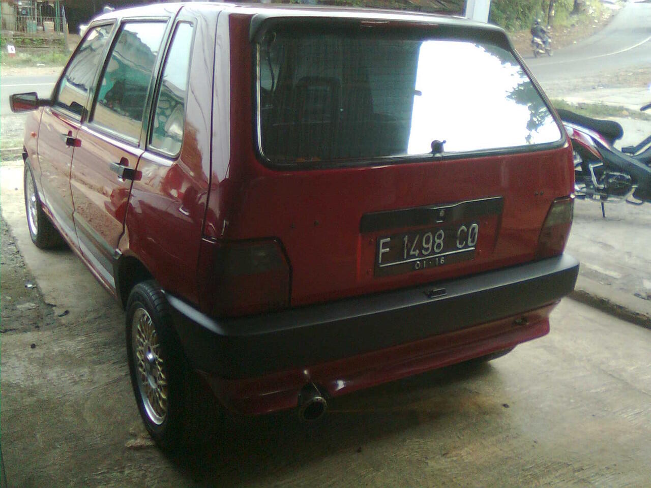 FIAT UNO 2 th.1994 (Plat F) MERAH FERRARI...MOBIL SEGER