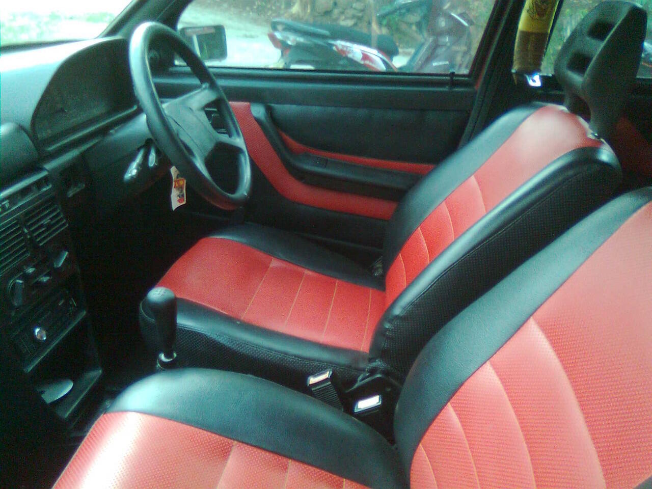 FIAT UNO 2 th.1994 (Plat F) MERAH FERRARI...MOBIL SEGER