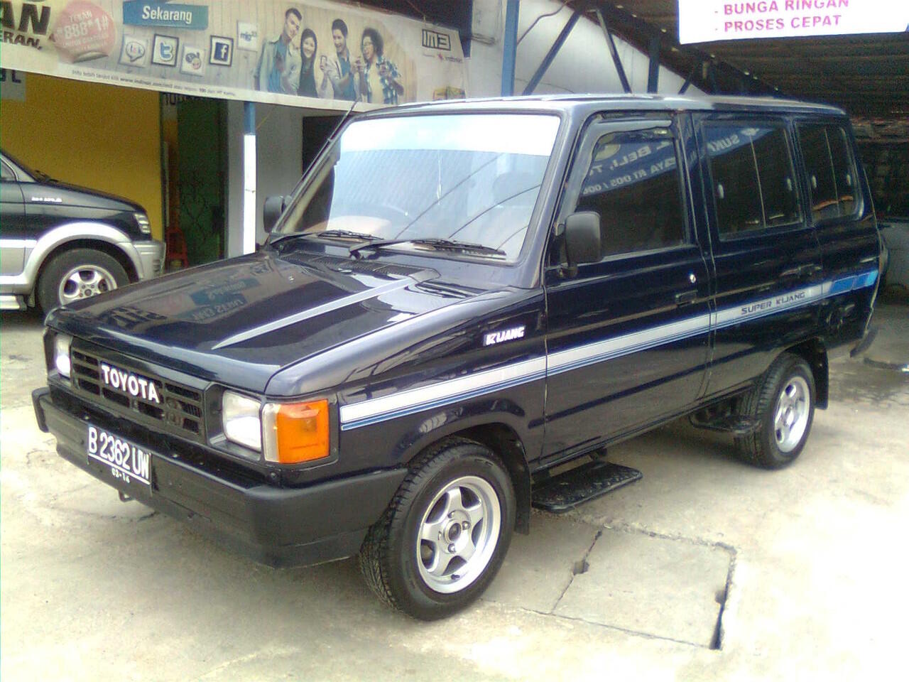 TOYOTA KIJANG SUPER (6 speed) 1990 BIRU Mtlk
ANTIK