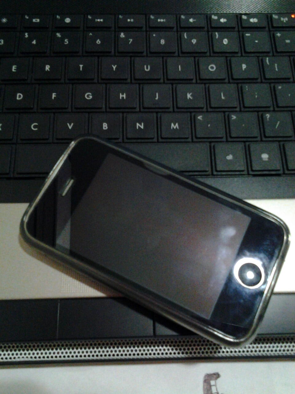 (Second) Iphone 3GS 16GB White FU Mulus dan Lengkap