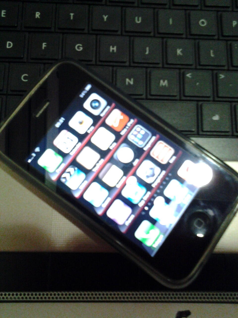 (Second) Iphone 3GS 16GB White FU Mulus dan Lengkap