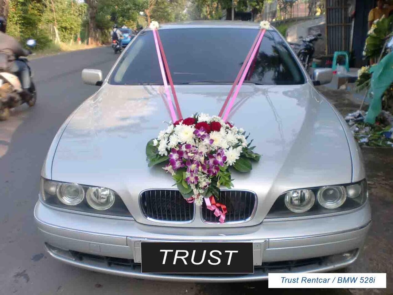 Sewa / Rental Mobil Pengantin Jakarta Odyssey, BMW, Fortuner