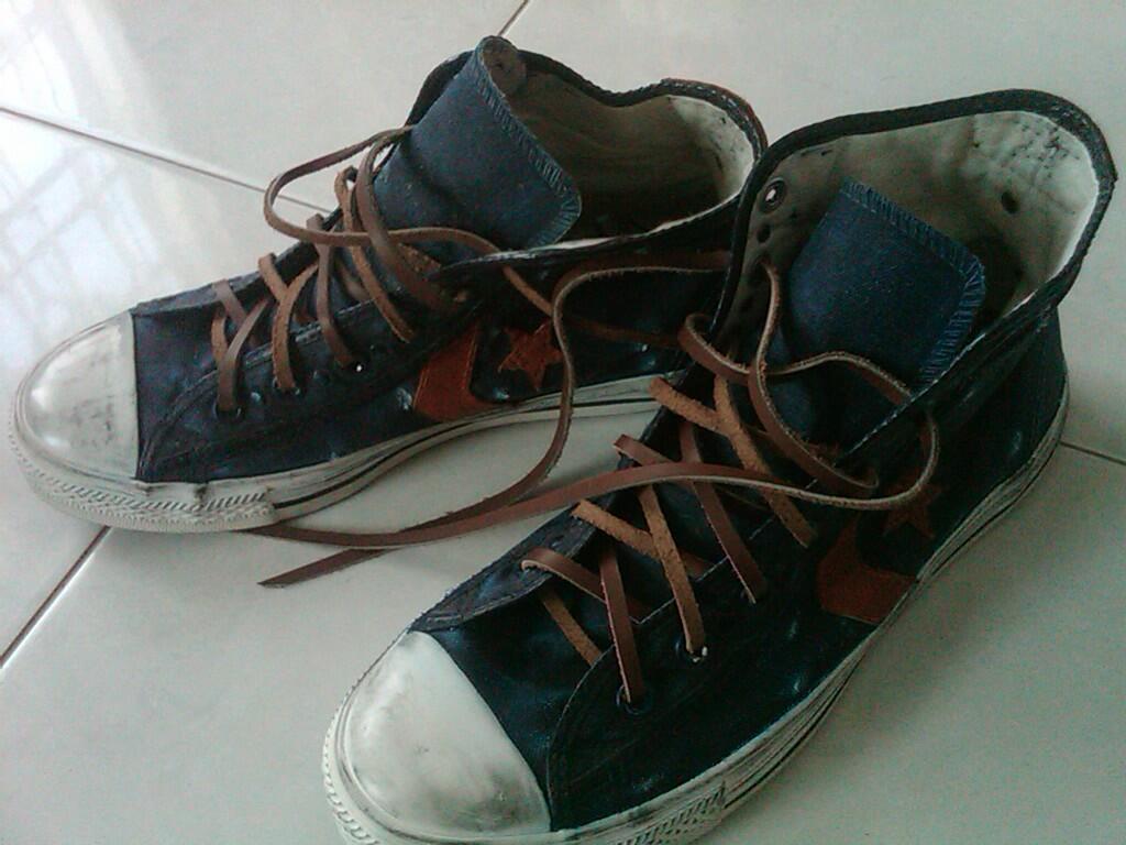 WTS: Asics Aaron, Converse Poorman pro, Base london